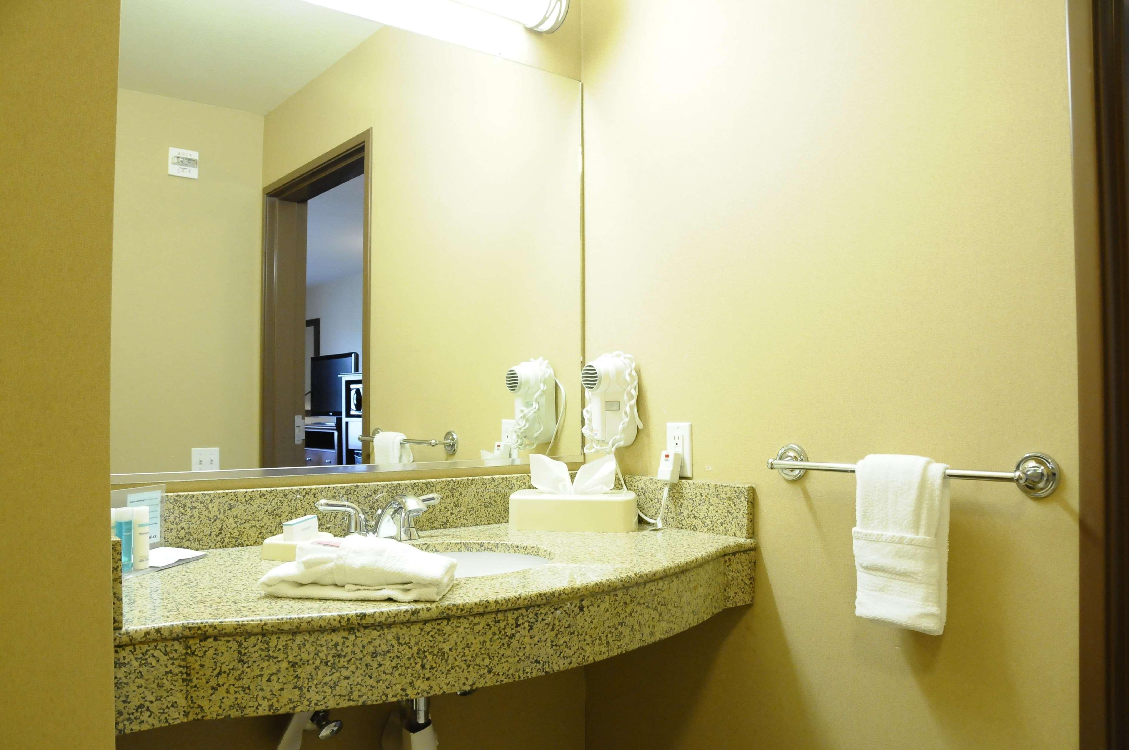Hampton Inn & Suites רד בלאף מראה חיצוני תמונה