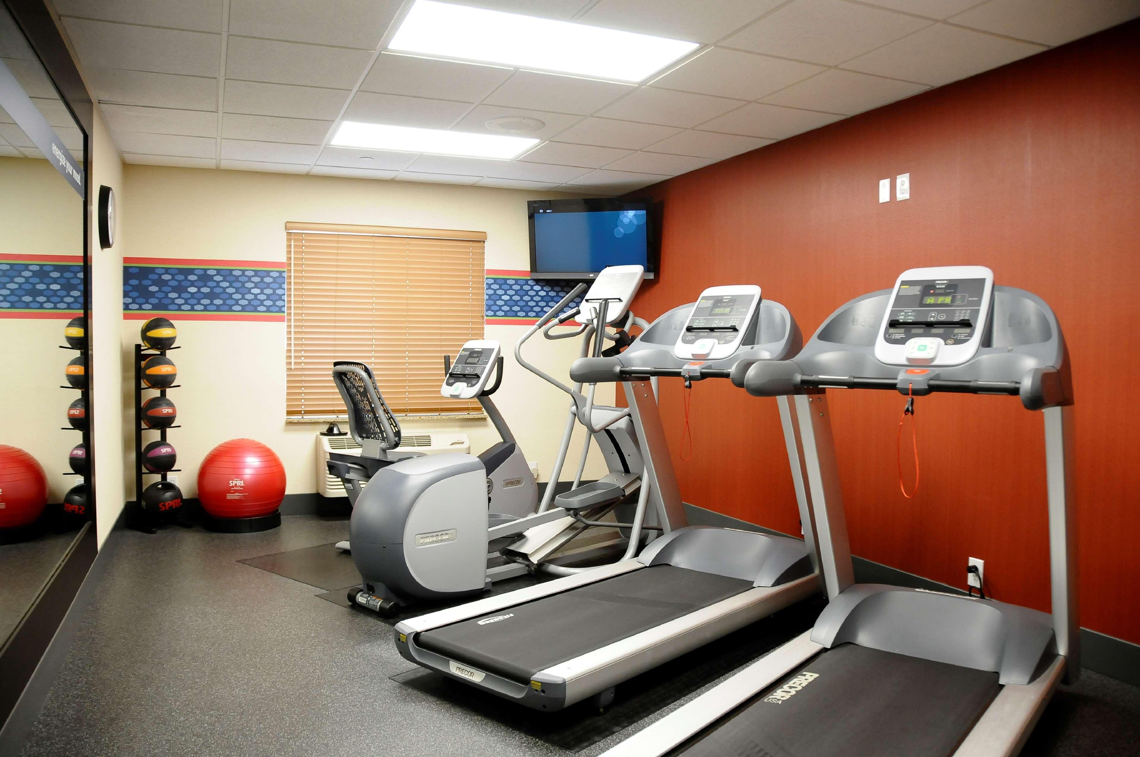 Hampton Inn & Suites רד בלאף מראה חיצוני תמונה