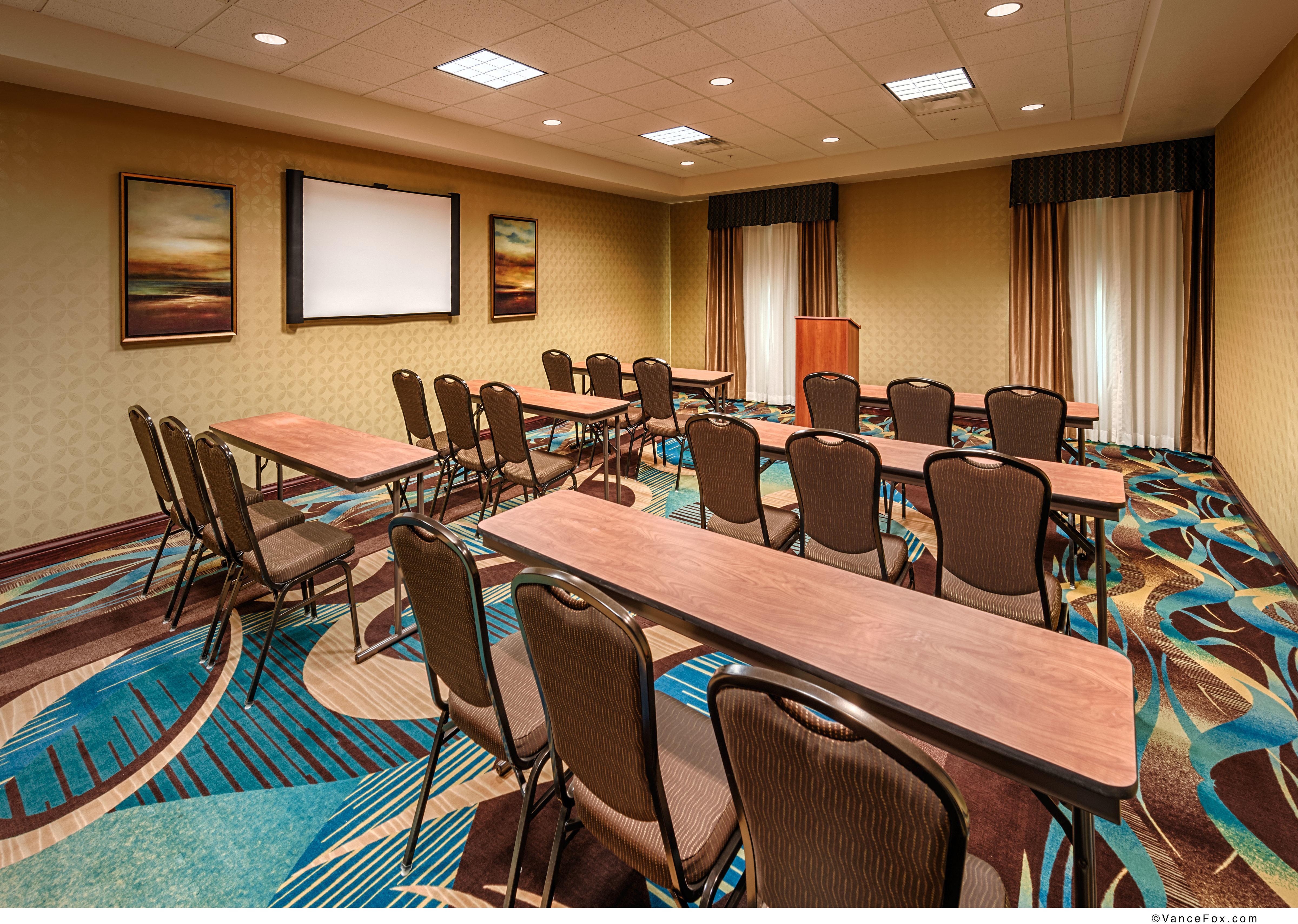 Hampton Inn & Suites רד בלאף מראה חיצוני תמונה
