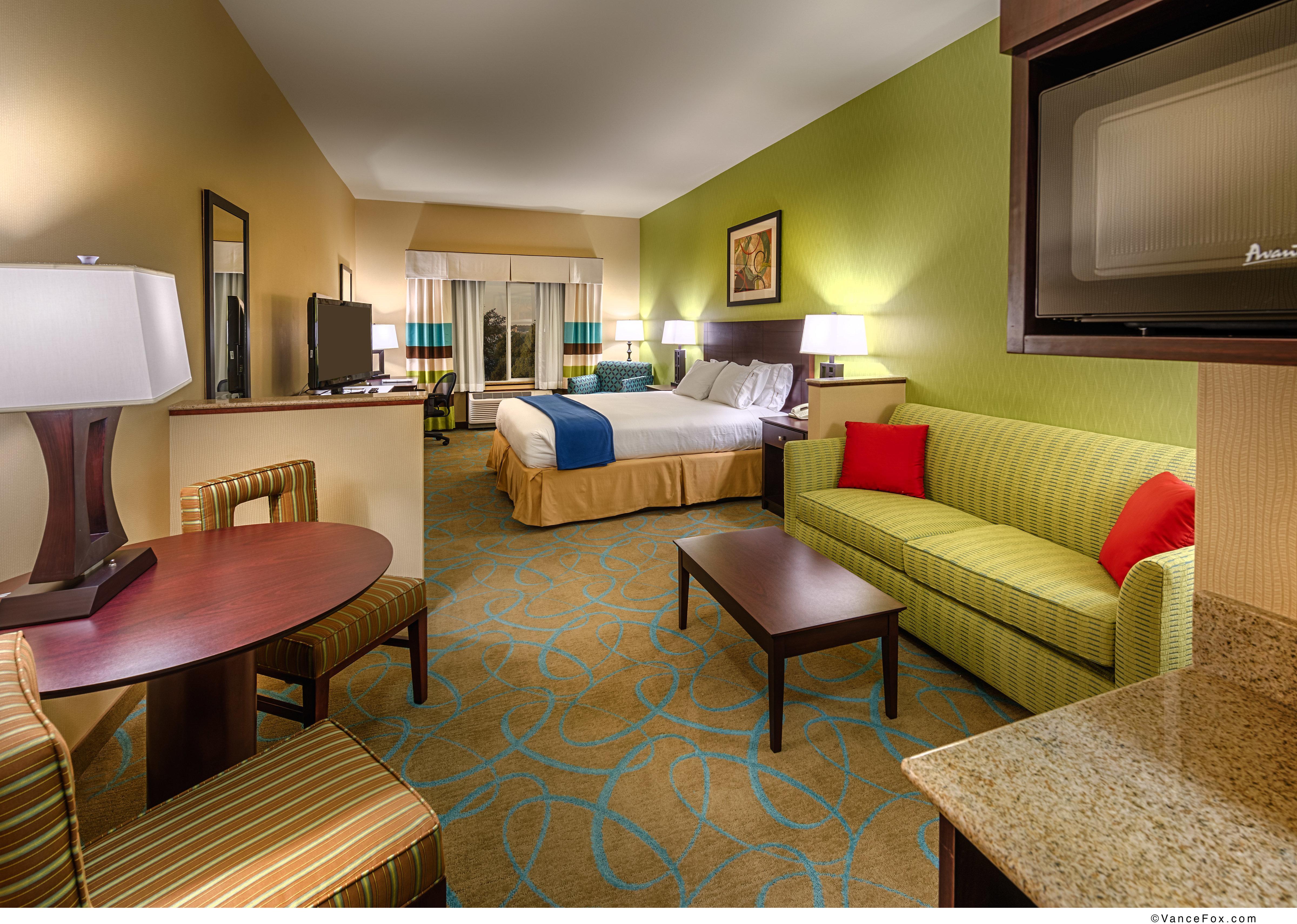 Hampton Inn & Suites רד בלאף מראה חיצוני תמונה