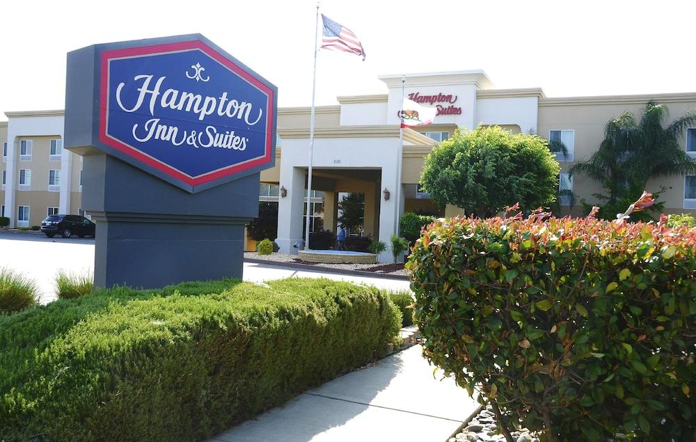 Hampton Inn & Suites רד בלאף מראה חיצוני תמונה